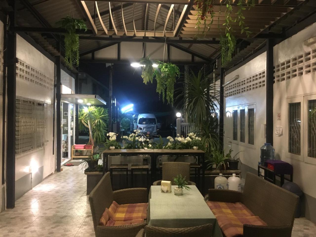 Ann Guest House Чианг Рай Екстериор снимка